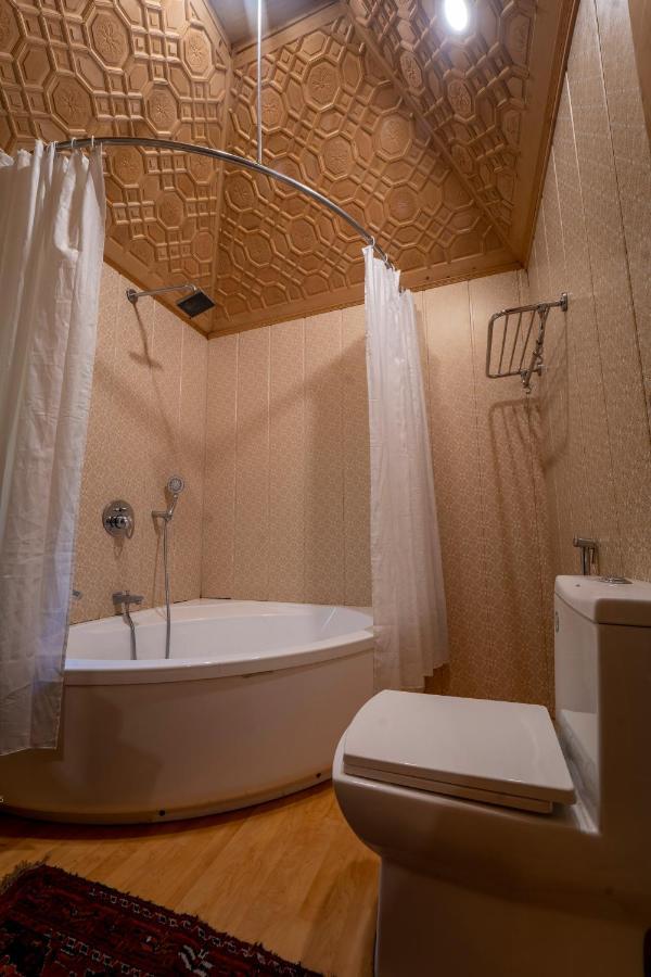 Khilona Luxury Heritage Houseboats Srinagar  Exterior photo
